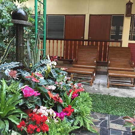 Siriwan Guesthouse Τσιάνγκ Μάι Εξωτερικό φωτογραφία