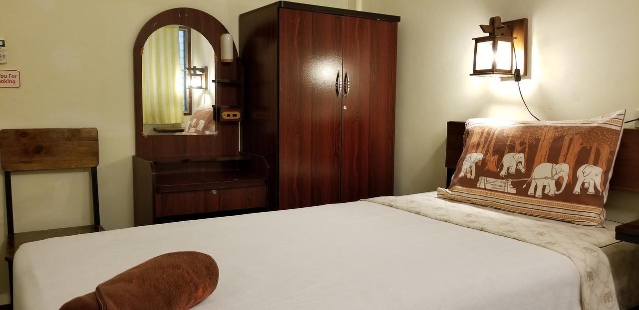 Siriwan Guesthouse Τσιάνγκ Μάι Εξωτερικό φωτογραφία