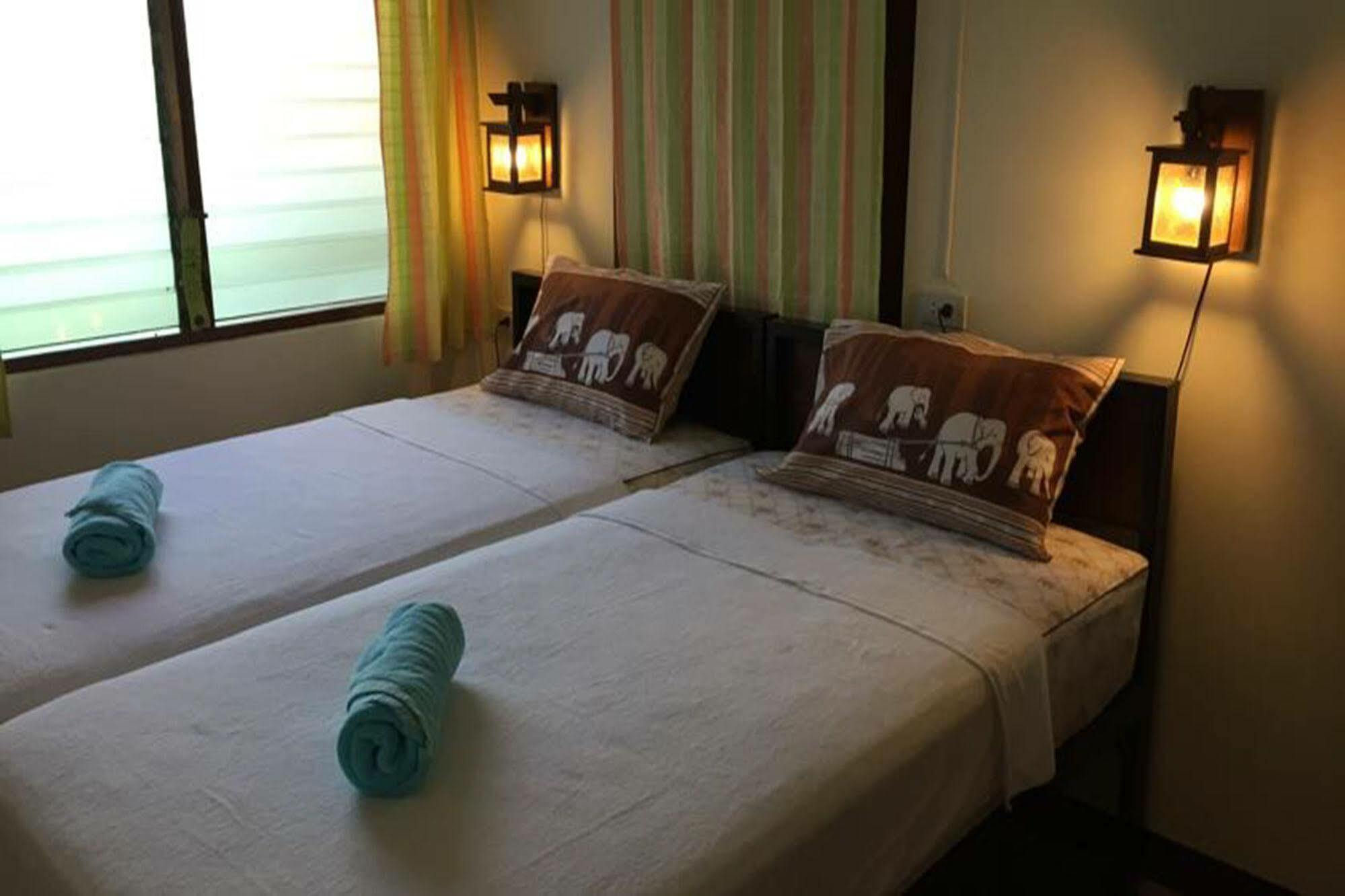 Siriwan Guesthouse Τσιάνγκ Μάι Εξωτερικό φωτογραφία