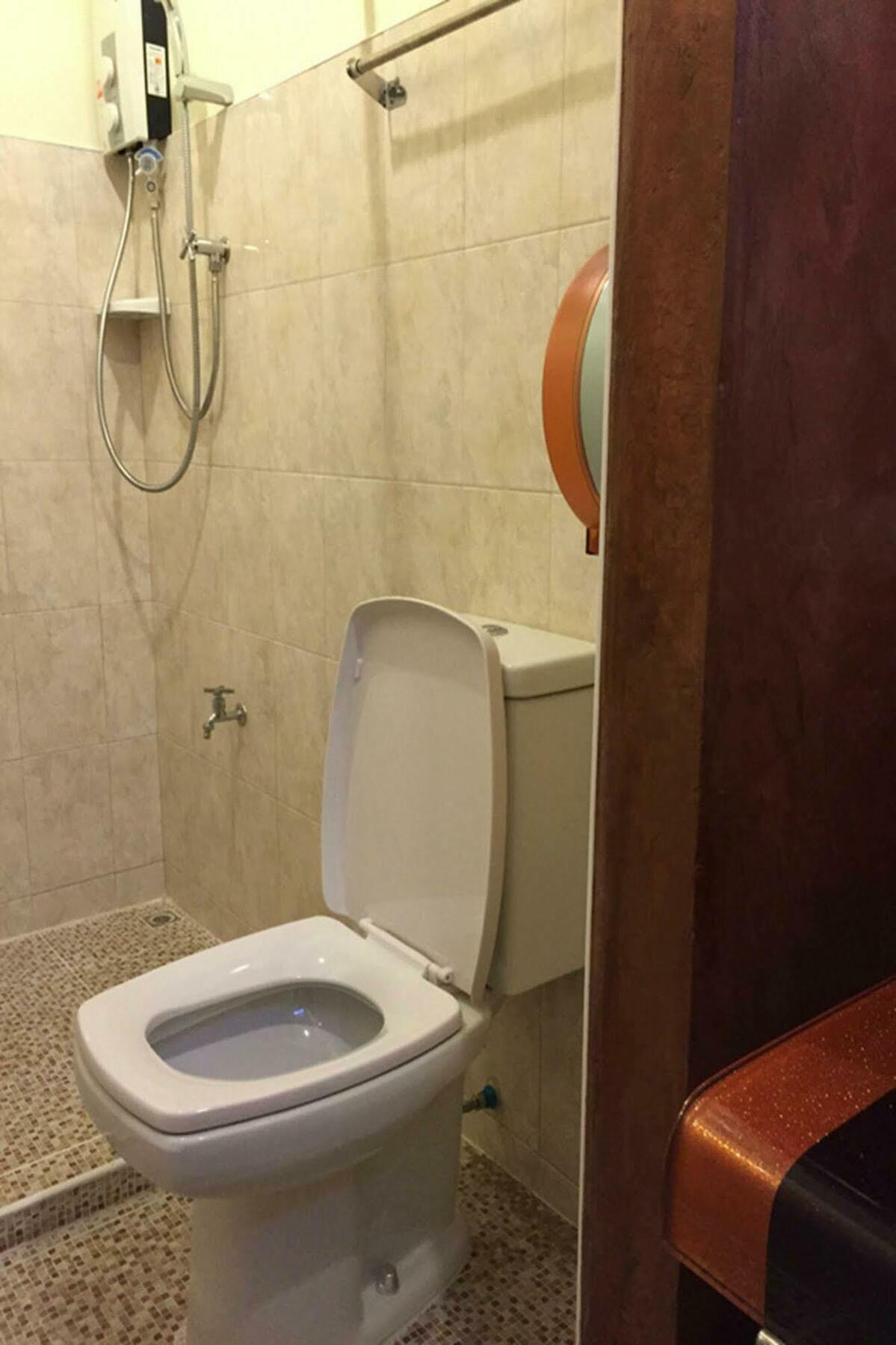Siriwan Guesthouse Τσιάνγκ Μάι Εξωτερικό φωτογραφία