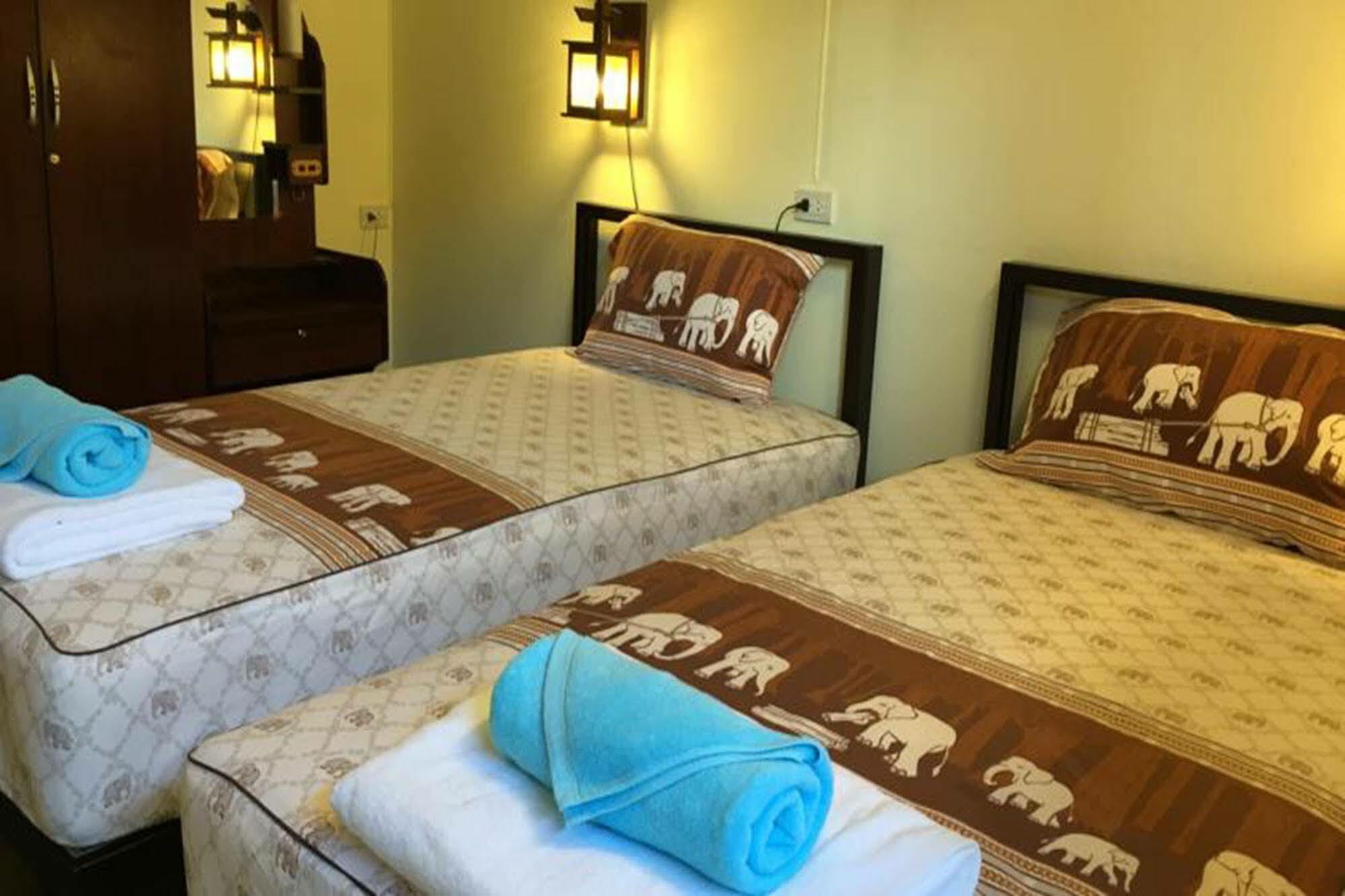 Siriwan Guesthouse Τσιάνγκ Μάι Εξωτερικό φωτογραφία